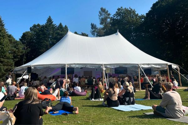 Showbase_happyplace_3